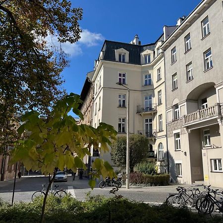 Yourplace Romantic Apartment With Private Patio Krakow Dış mekan fotoğraf